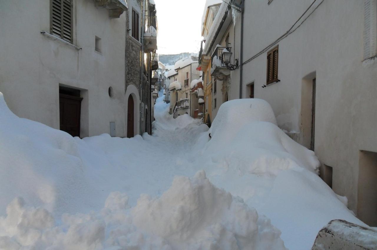La Casetta Della Nonna Caramanico Terme Exterior photo